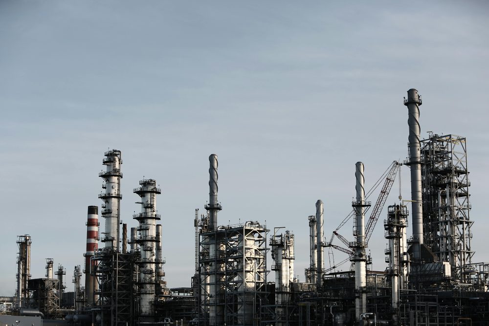 Oil plant refinary