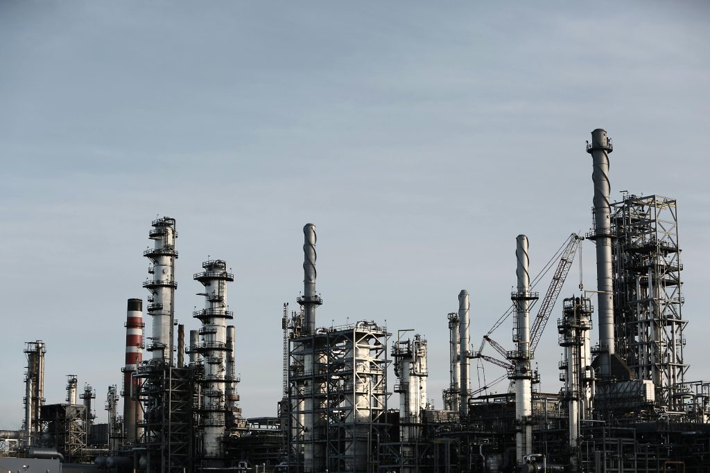 Oil plant refinary